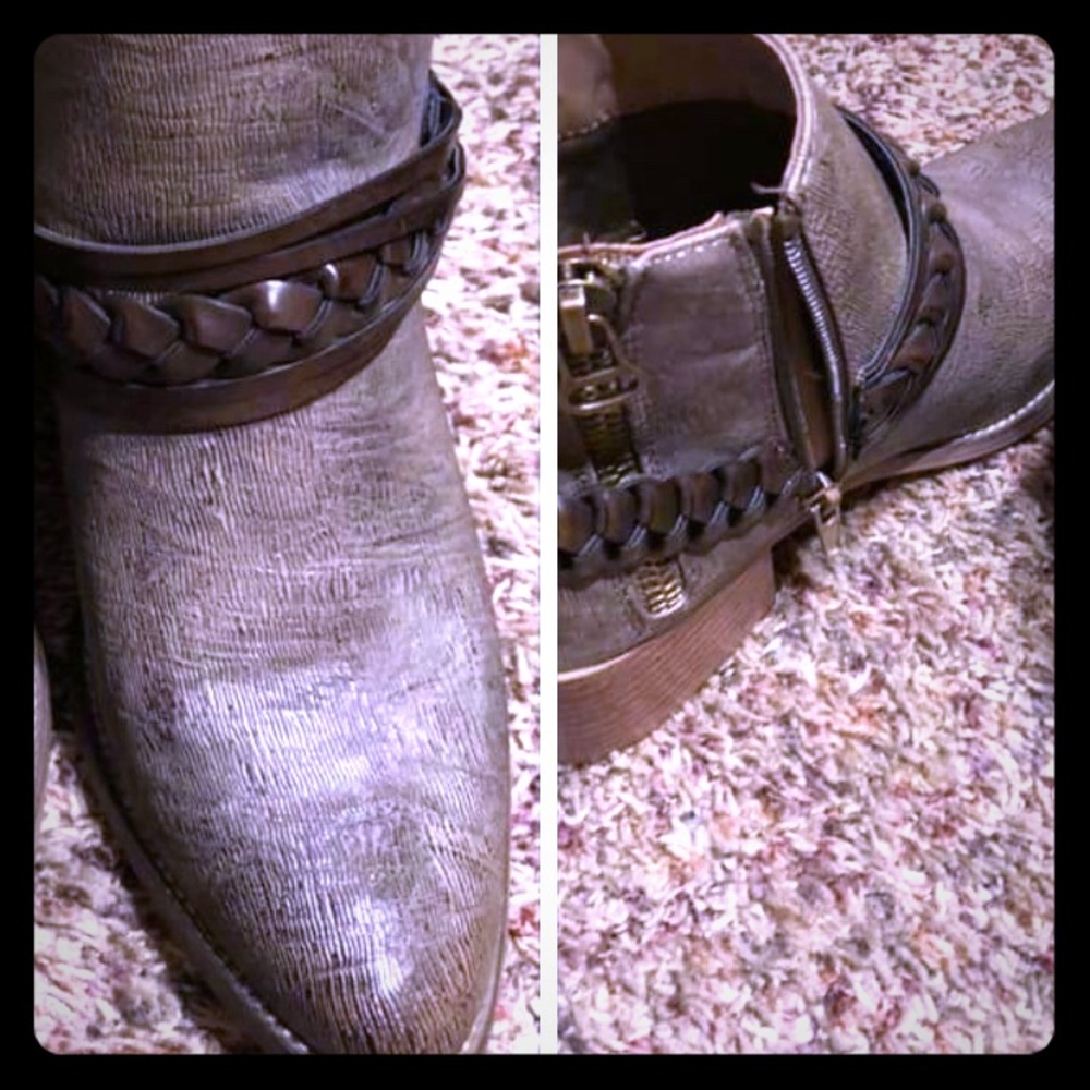 Boutique boots